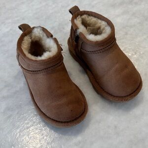 Uggs Kids Cozy Brown Faux-Suede Lined Ankle Boots